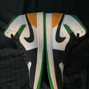 Jordan 1 mid Oakland